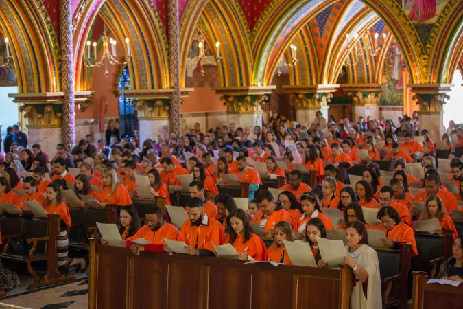 Consacrazione alla Vergine, Sao Paulo Brasile | | Araldi del Vangelo