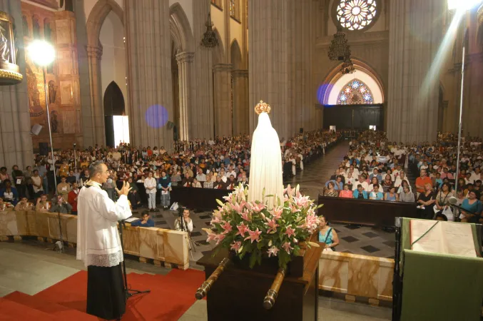 Consacrazione alla Vergine in Brasile | | Araldi del Vangelo