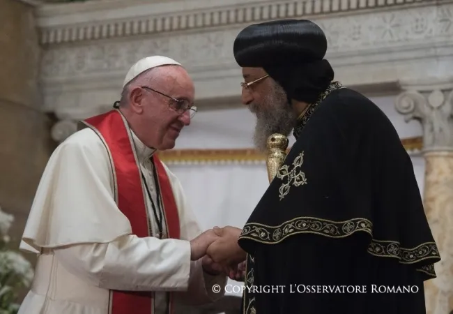 Il Papa e Tawadros II nel 2017 in Egitto |  | Vatican Media