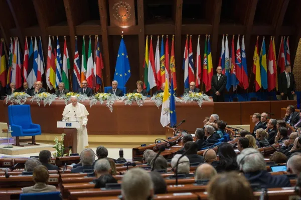 Papa Francesco al Consiglio europeo di Strasburgo 25 nov. 2014 / Credit Vatican Media