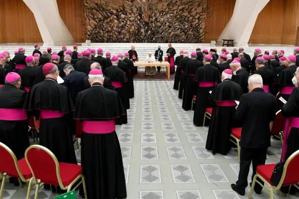 Il Papa con la Conferenza Episcopale Italiana nel 2022 / Credit Vatican Media