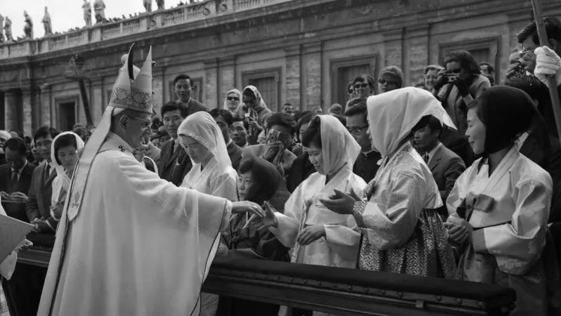 Paolo VI in Piazza San Pietro |  | Vatican Media