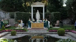 Un momento della prima Messa per la Custodia della creazione nel Giardino della Madonnina del “Borgo Laudato si’” di Castel Gandolfo / Credit Vatican Media