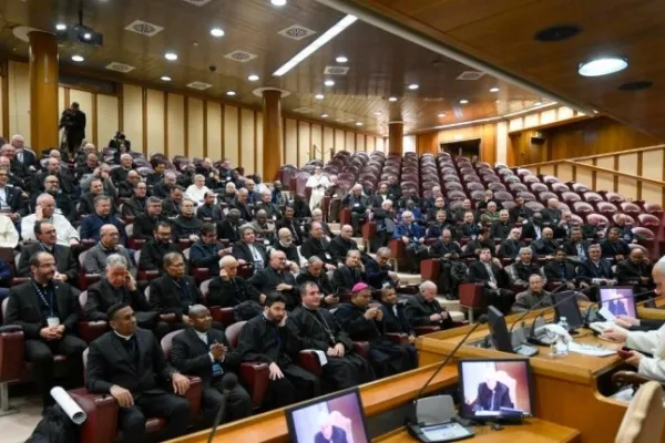 Il papa con i Partecipanti all'Incontro promosso dall'Unione dei Superiori Generali (U.S.G.) / Credit Vatican Media