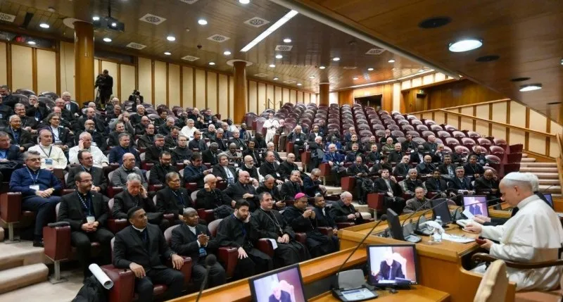 Il papa con i Partecipanti all'Incontro promosso dall'Unione dei Superiori Generali (U.S.G.) | Il papa con i Partecipanti all'Incontro promosso dall'Unione dei Superiori Generali (U.S.G.) | Credit Vatican Media