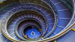 L'immenso scalone dei Musei Vaticani / Credit Musei Vaticani