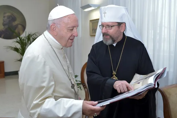 Papa Francesco incontra l'arcivescovo maggiore Shevchuk della Chiesa Greco Cattolica Ucraina nella Domus Sanctae Marthae, 3 luglio 2018 / Vatican Media / account @VaticanNews