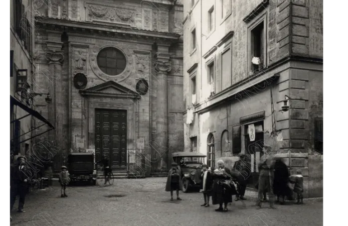 San Nicola in carcere prima delle demolizioni degli anni '30 |  | pd