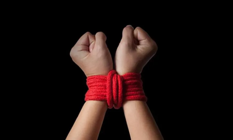 Tratta | Traffico di esseri umani | twitter