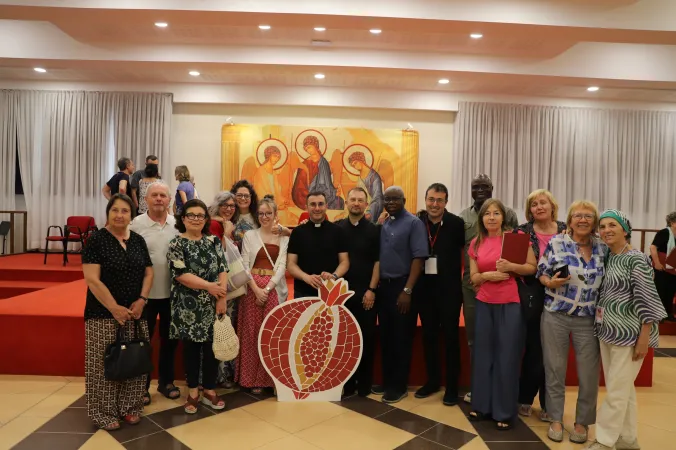 I volontari e il Melograno |  | pd