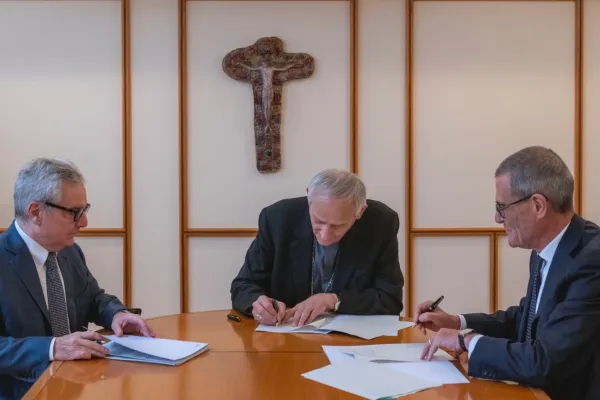 La firma del Protocollo / Credit Cei