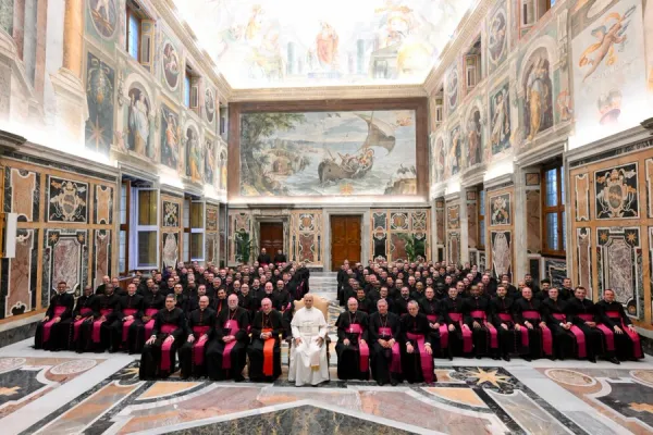Leone XIV e i collaboratori di ruolo diplomatico delle nunziature / Vatican Media / Terza Loggia