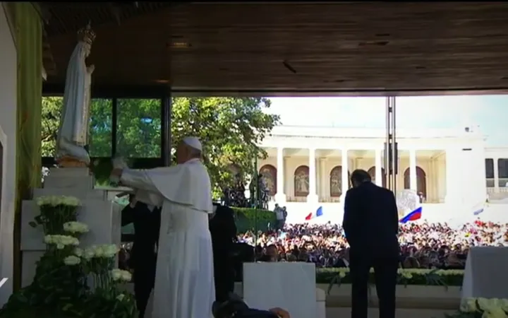 Papa Francesco a Fatima  |  | Daniel Ibanez/ CNA