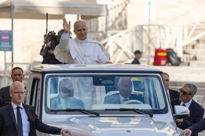 Papa Leone XIV |  | Daniel Ibanez EWTN