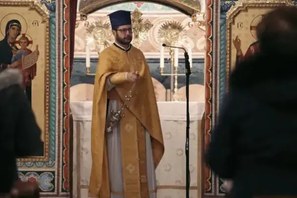 Papàs Raffaele De Angelis, / Credit eparchiapiana.org