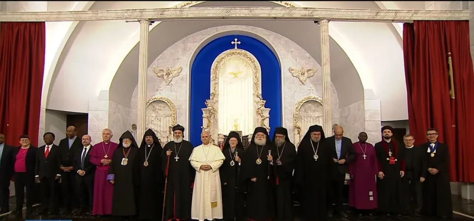 La foto di gruppo con i capi delle chiese e delle comunità cristiane |  | Vatican Media / ACI Group