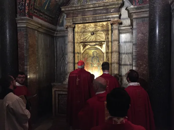La preghiera nella Cappella di San Zenone | | Aci Stampa