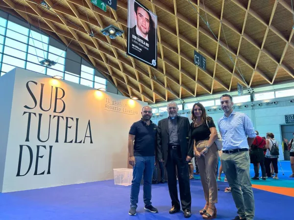 La mostra su Livatino al Meeting22 | | www.diocesiag.it