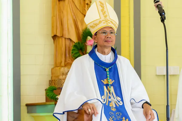 Monsignor Ly, nuovo coadiutore di Phnom Pehn, in Cambogia / Missions Etrangeres de Paris