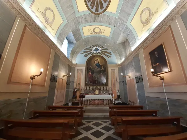 La "chiesoletta" alla Garbatella | | AT