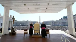Papa Francesco all'udienza in Piazza San Pietro / Credit Vatican Media