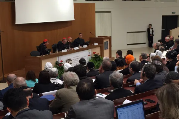 Un momento edll'intervento alla Gregoriana del Cardinale Pietro Parolin / Alan Holdren/Aci Group
