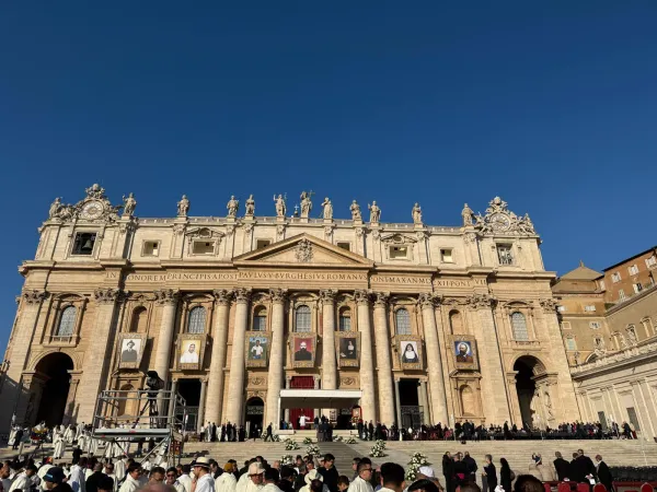 I 7 nuovi santi | | EWTN