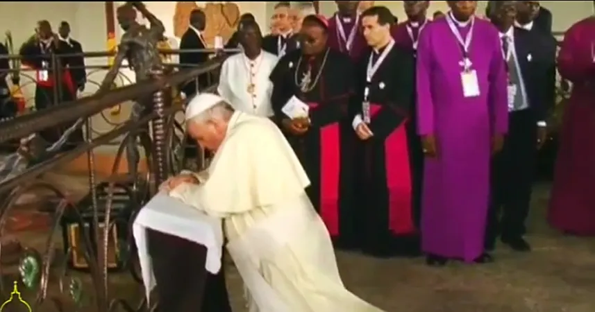 Il Papa al santuario anglicano | | CTV