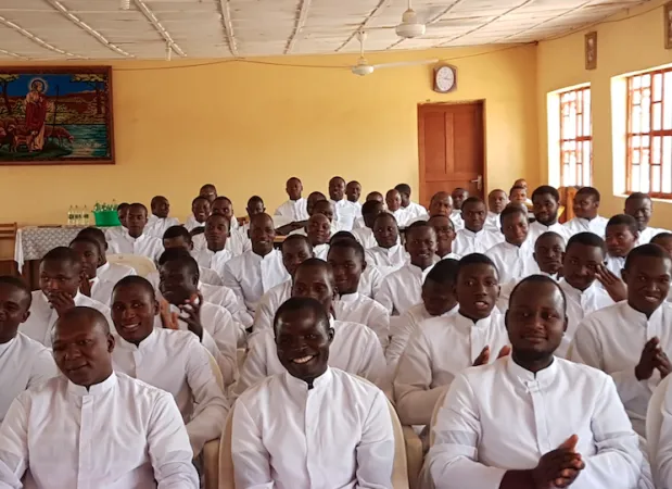 I ragazzi del seminario | | KIN