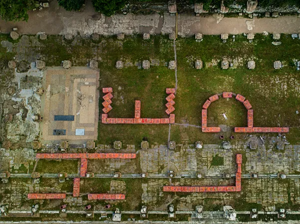 L'opera e l' artista | | Help the Oceans