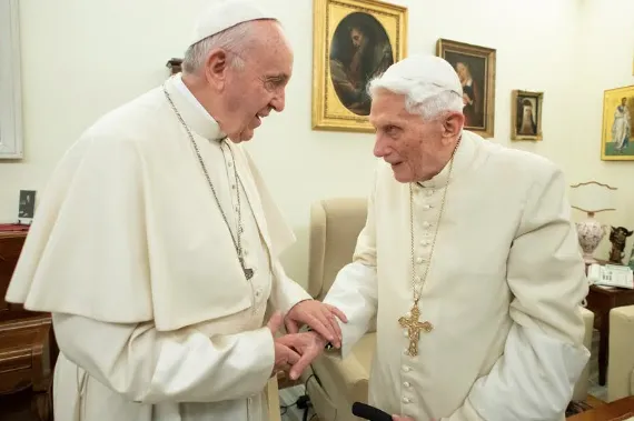 Papa Francesco e il Papa emerito Benedetto XVI | | Vatican Media