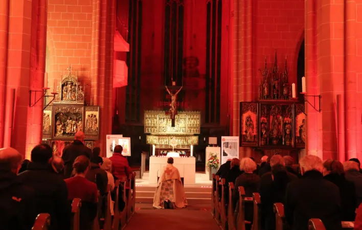 La serata testimoni nel duomo di Francoforte |  | © KIN