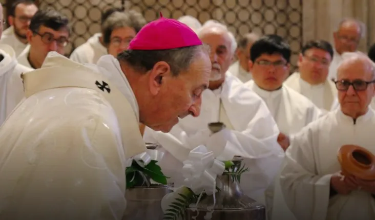 La Messa crismale a Bari |  | Arcidiocesi di Bari