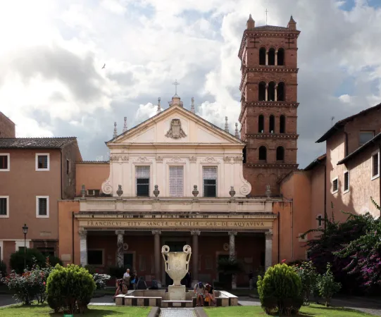La facciata di Santa Cecilia in Trastevere  |  | Wikipedia 