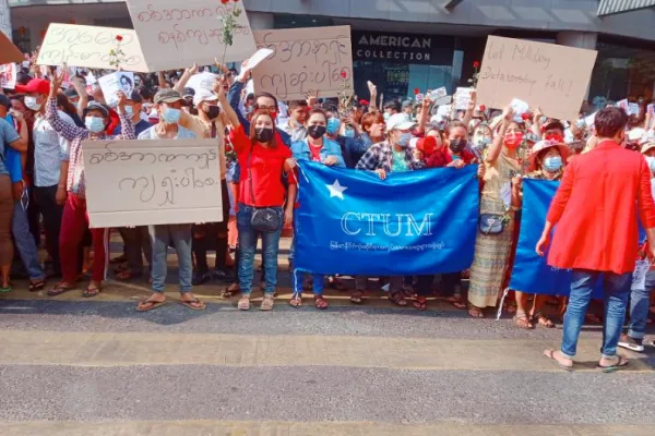 Italia Birmania insieme