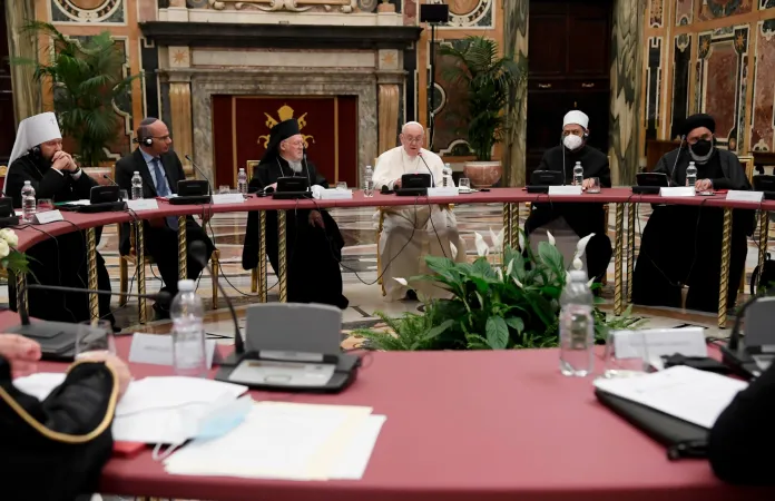 Papa Francesco interviene al Religions and Education: towards a Global Compact on Education |  | Vatican Media 