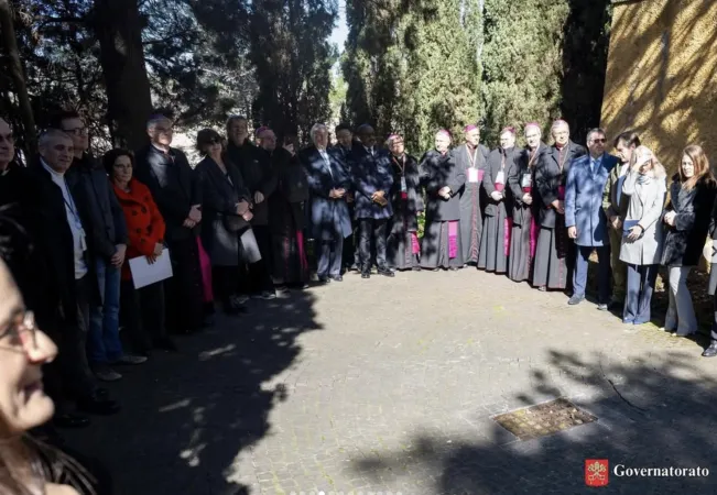 La Benedizione della Croce Lituana |  | Governatorato della Città del Vaticano