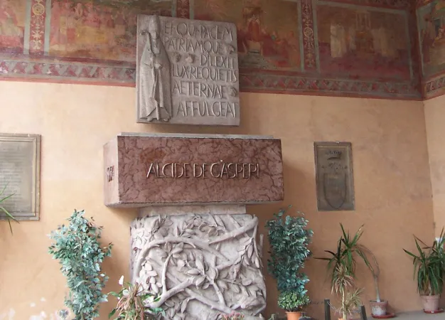 La tomba di De Gasperi |  | Fondazione De Gasperi