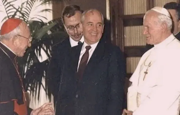 Giovanni Paolo II, il cardinale Casaroli e il presidente Gorbacev |  | Piacenzaantica.it