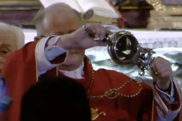 Un momento del prodigio di oggi / Credit Chiesa di Napoli, diretta web