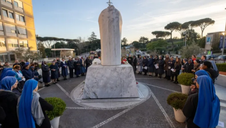 Il Policlinico Gemelli |  | Daniel Ibanez EWTN