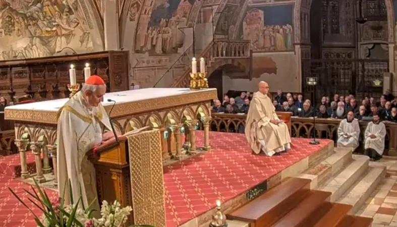 Il cardinal Zuppi durante la preghiera dei Vespri alla basilica inferiore di San Francesco d'Assisi | Il cardinal Zuppi durante la preghiera dei Vespri alla basilica inferiore di San Francesco d'Assisi | Credit Basilica di San Francesco d'Assisi