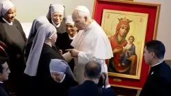 L'incontro con le Piccole sorelle dei Poveri / Credit Vatican Media