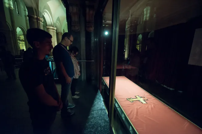 La esposizione della Sindone | | Arcidiocesi di Torino / Renzo Bussio