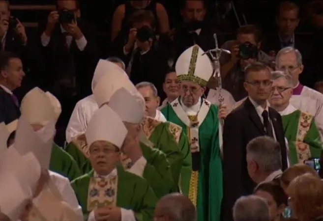 Il Papa celebra la messa al Madison Square Garden |  | CTV