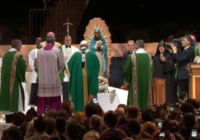 Il Papa celebra la messa al Madison Square Garden |  | CTV