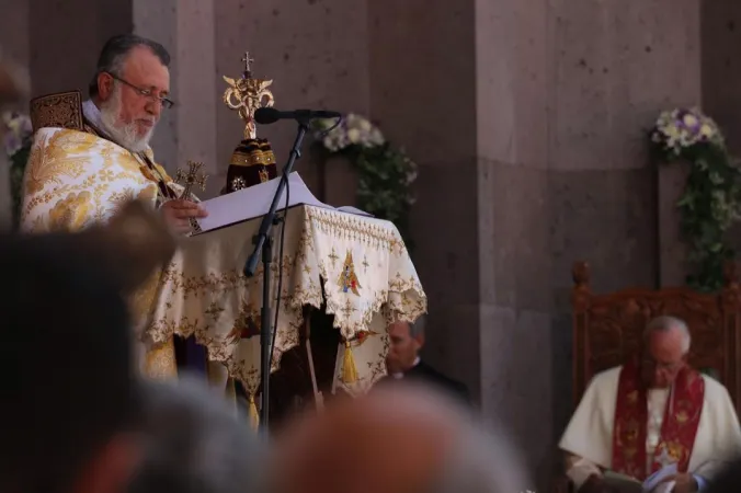 Papa Francesco e Karekin II a Etchmiadzin |  | Edward Pentin Aci Group
