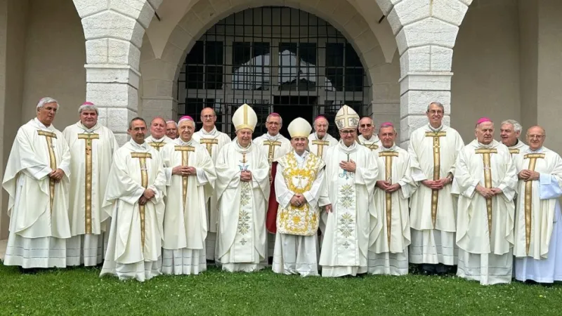 I Vescovi lombardi |  | Conferenza Episcopale Lombarda