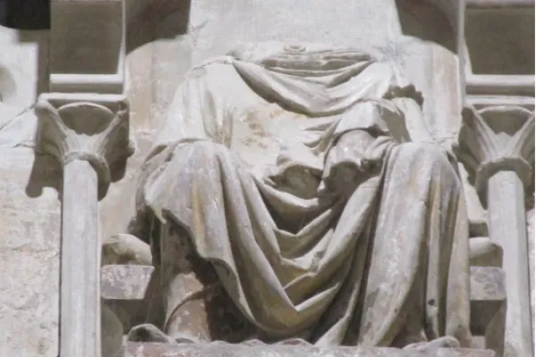 La statua della Vergine nella cattedrale di Losanna così come appare dal 1536 / cath.ch