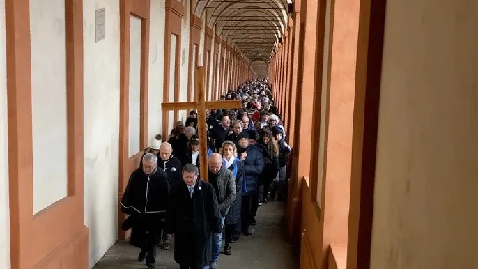 Il pellegrinaggio a San Luca della Chiesa di Bologna per la Giornata per la Vita